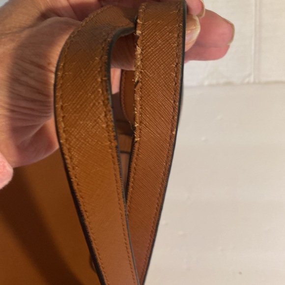 GUC. Stella and Max brown double striped shoulder bag with gold hardware. - Picture 6 of 16